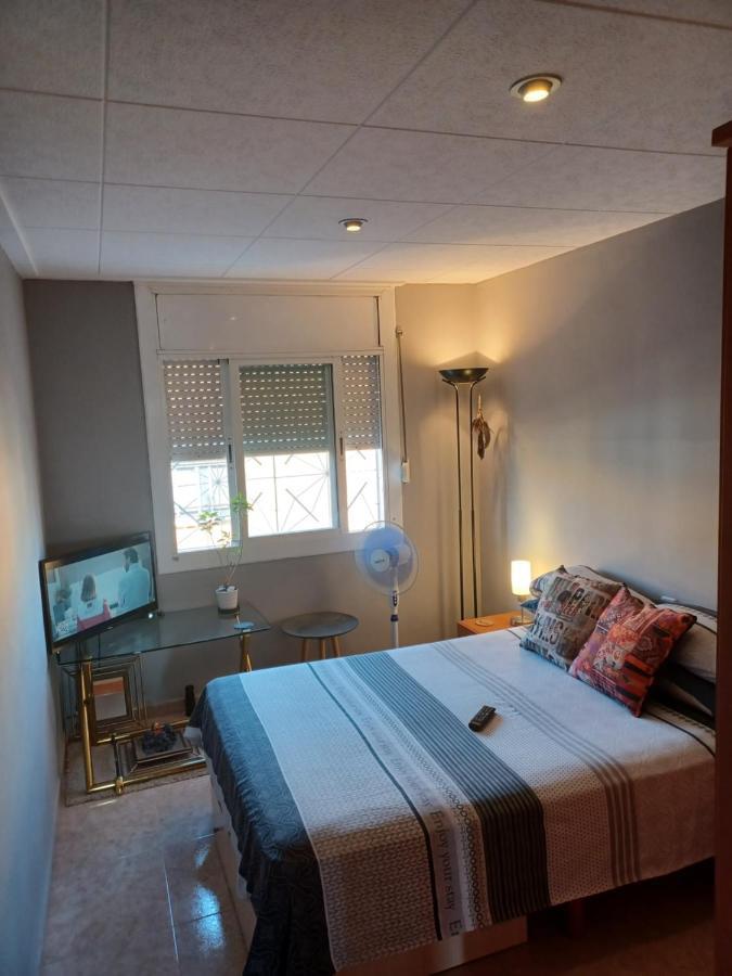 Apartamento Entero De Tres Habitaciones, Cerca De La Playa! Acogedor, Luminoso Y Tranquilo มัลกรัตเดมาร์ ภายนอก รูปภาพ