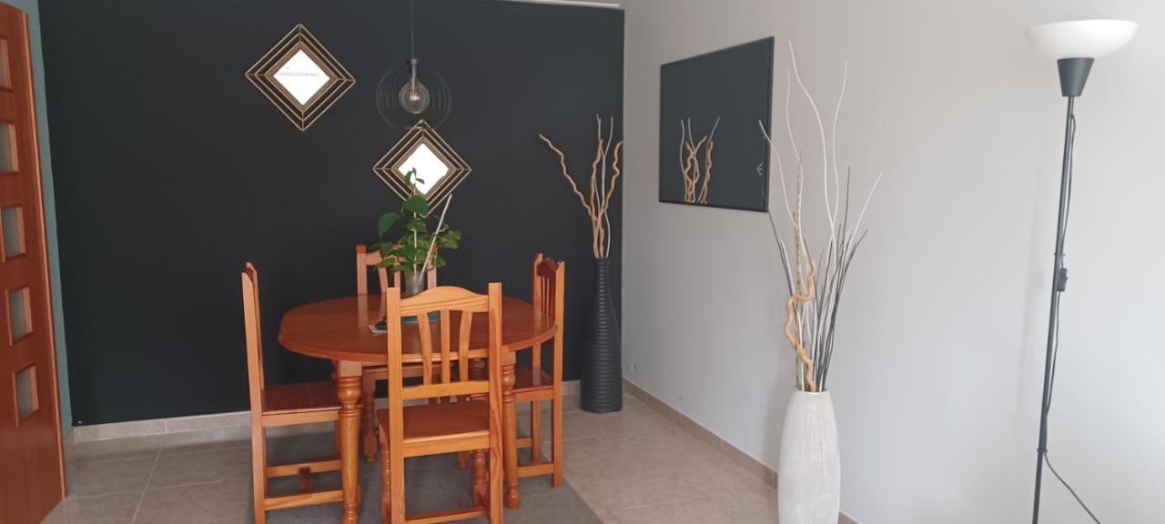 Apartamento Entero De Tres Habitaciones, Cerca De La Playa! Acogedor, Luminoso Y Tranquilo มัลกรัตเดมาร์ ภายนอก รูปภาพ